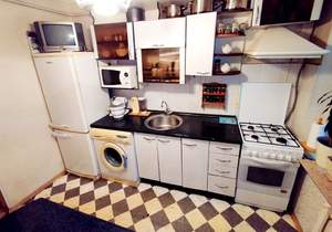 3-к квартира, вторичка, 57м2, 1/9 этаж