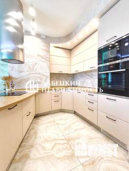 4-к квартира, вторичка, 100м2, 25/33 этаж