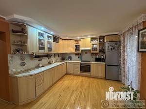 3-к квартира, вторичка, 113м2, 4/16 этаж