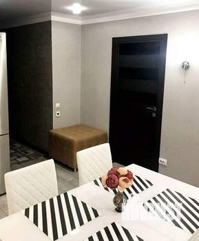 3-к квартира, вторичка, 83м2, 8/8 этаж