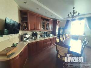 3-к квартира, вторичка, 105м2, 5/5 этаж