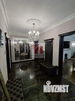3-к квартира, вторичка, 130м2, 2/9 этаж