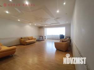 3-к квартира, вторичка, 164м2, 9/10 этаж