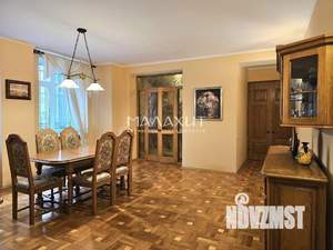 5-к квартира, вторичка, 215м2, 2/5 этаж