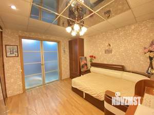 2-к квартира, вторичка, 54м2, 1/10 этаж