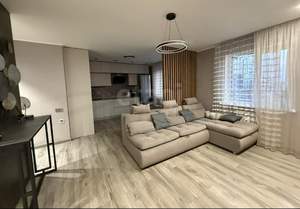 2-к квартира, вторичка, 73м2, 9/20 этаж