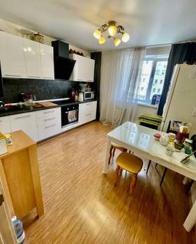 2-к квартира, вторичка, 55м2, 8/17 этаж