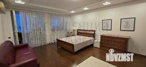 4-к квартира, вторичка, 205м2, 3/9 этаж