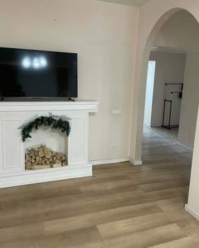 2-к квартира, вторичка, 84м2, 1/18 этаж