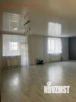 3-к квартира, вторичка, 133м2, 4/4 этаж