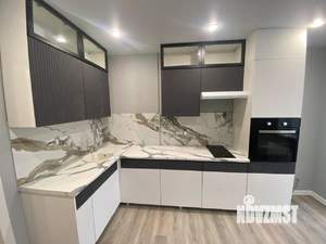 2-к квартира, вторичка, 60м2, 4/25 этаж