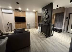 2-к квартира, вторичка, 73м2, 9/20 этаж