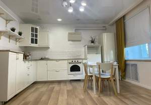 2-к квартира, вторичка, 84м2, 1/18 этаж