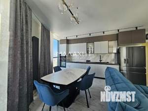 4-к квартира, вторичка, 134м2, 11/17 этаж