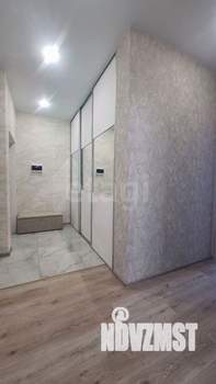 2-к квартира, вторичка, 58м2, 1/26 этаж