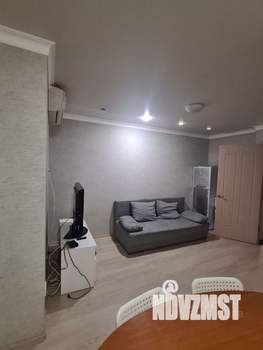 2-к квартира, вторичка, 68м2, 1/10 этаж