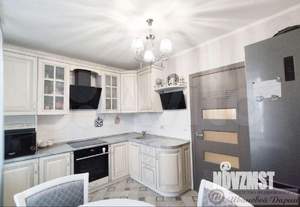 2-к квартира, вторичка, 63м2, 10/17 этаж