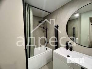 2-к квартира, вторичка, 63м2, 14/17 этаж
