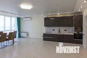 3-к квартира, вторичка, 106м2, 16/22 этаж