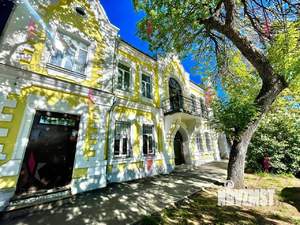 4-к квартира, вторичка, 90м2, 1/2 этаж