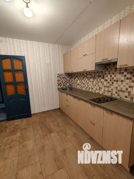 2-к квартира, вторичка, 81м2, 1/10 этаж