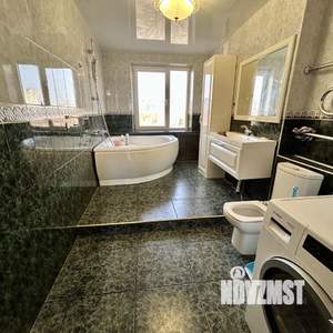 3-к квартира, вторичка, 96м2, 9/9 этаж