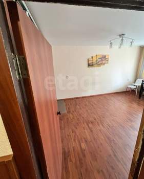 3-к квартира, вторичка, 63м2, 5/5 этаж