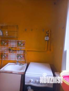 2-к квартира, вторичка, 42м2, 1/5 этаж