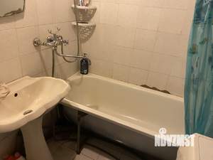2-к квартира, вторичка, 57м2, 1/10 этаж