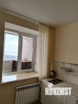 Студия квартира, вторичка, 35м2, 13/18 этаж