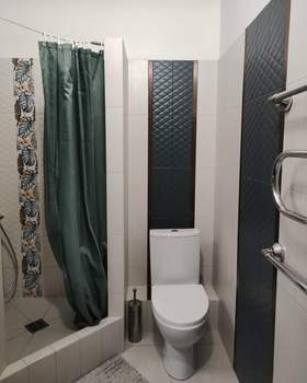 2-к квартира, вторичка, 77м2, 1/5 этаж