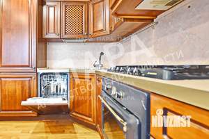 2-к квартира, вторичка, 103м2, 4/10 этаж
