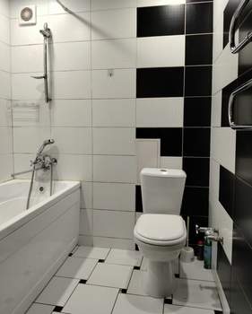 2-к квартира, вторичка, 43м2, 1/4 этаж
