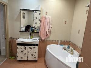 2-к квартира, вторичка, 61м2, 9/16 этаж