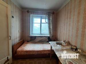 2-к квартира, вторичка, 42м2, 1/4 этаж