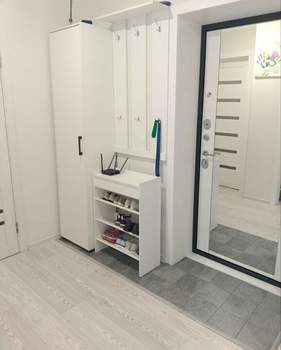 2-к квартира, вторичка, 57м2, 1/10 этаж