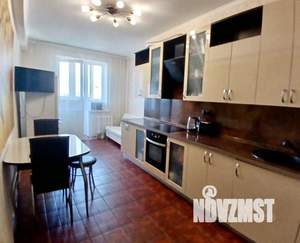 2-к квартира, вторичка, 79м2, 13/17 этаж