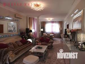 3-к квартира, вторичка, 160м2, 2/6 этаж