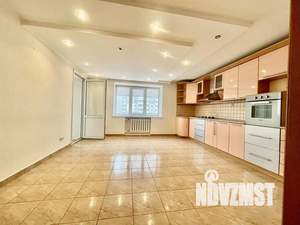 3-к квартира, вторичка, 125м2, 7/16 этаж