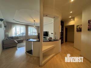3-к квартира, вторичка, 139м2, 10/10 этаж