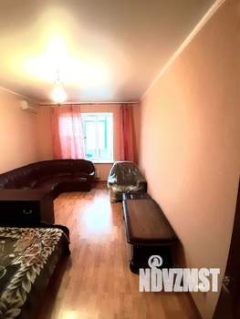 1-к квартира, вторичка, 57м2, 10/18 этаж