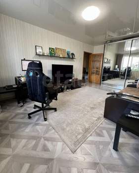 3-к квартира, вторичка, 72м2, 4/10 этаж