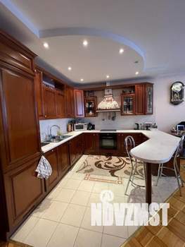 4-к квартира, вторичка, 175м2, 4/11 этаж