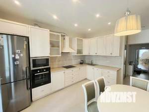 2-к квартира, вторичка, 79м2, 19/19 этаж