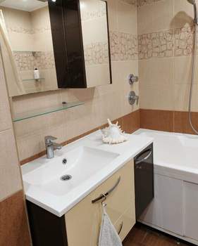 2-к квартира, вторичка, 52м2, 1/9 этаж