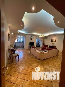 4-к квартира, вторичка, 175м2, 4/11 этаж