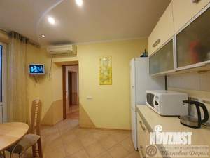3-к квартира, вторичка, 100м2, 3/9 этаж