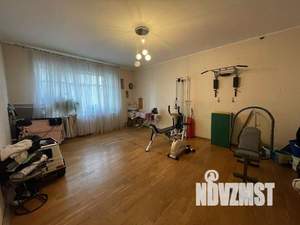 4-к квартира, вторичка, 201м2, 3/7 этаж