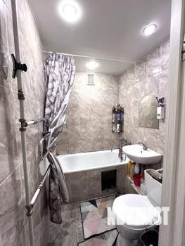 2-к квартира, вторичка, 46м2, 1/5 этаж