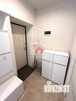 2-к квартира, вторичка, 61м2, 10/17 этаж